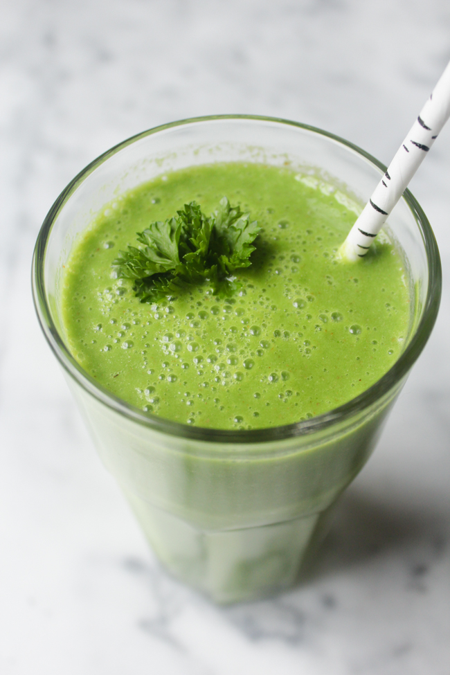 green smoothie with parsley via sprinkles and saturdays